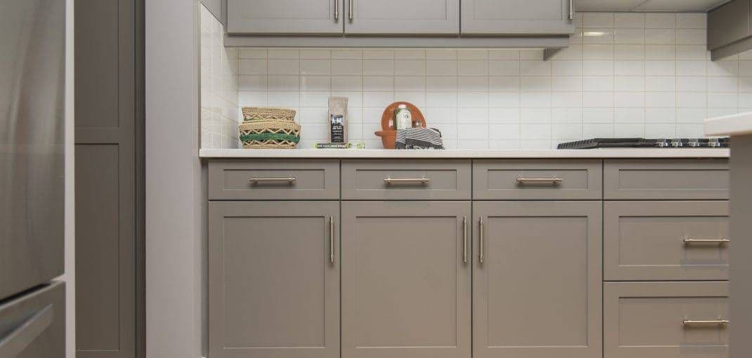 Kitchen cabinet style
