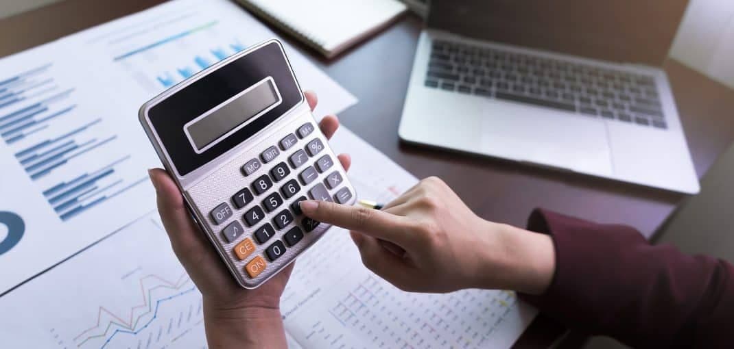 bigstock-Closeup-Business-Woman-Or-Acco