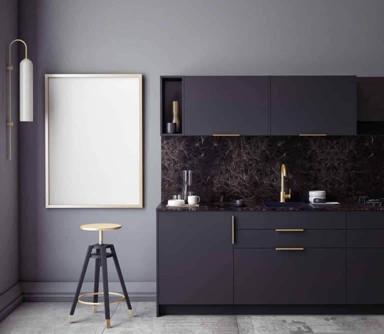 Jet-Black-White-Bar