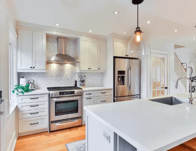 Kitchen Countertop & Cabinet Remodeling Experts in Michigan